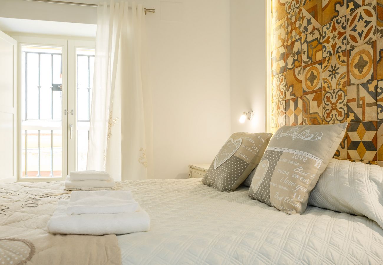 Apartamento en Cádiz - Flor de LIZ Apartment by Cadiz4Rentals