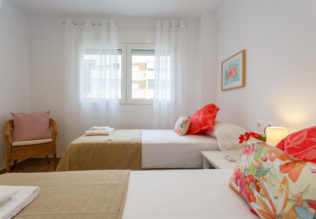 Apartamento en Cádiz - Casa ROS PLAYA (free parking) by Cadiz4Rentals