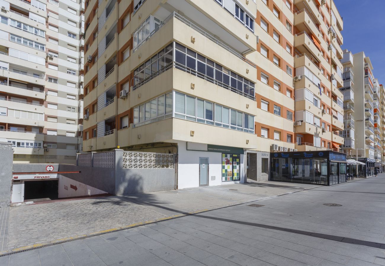 Apartamento en Cádiz - ACQUARELA Family Home free parking by Cadiz4Rental