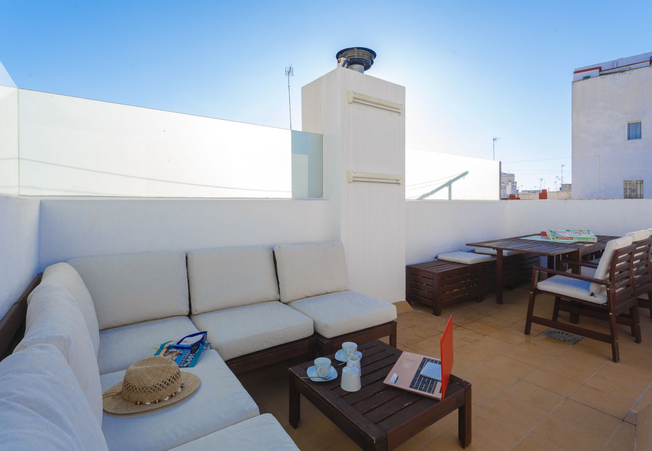 Apartamento en Cádiz - Atico & Jacuzzi CRUZ by Cadiz4Rentals