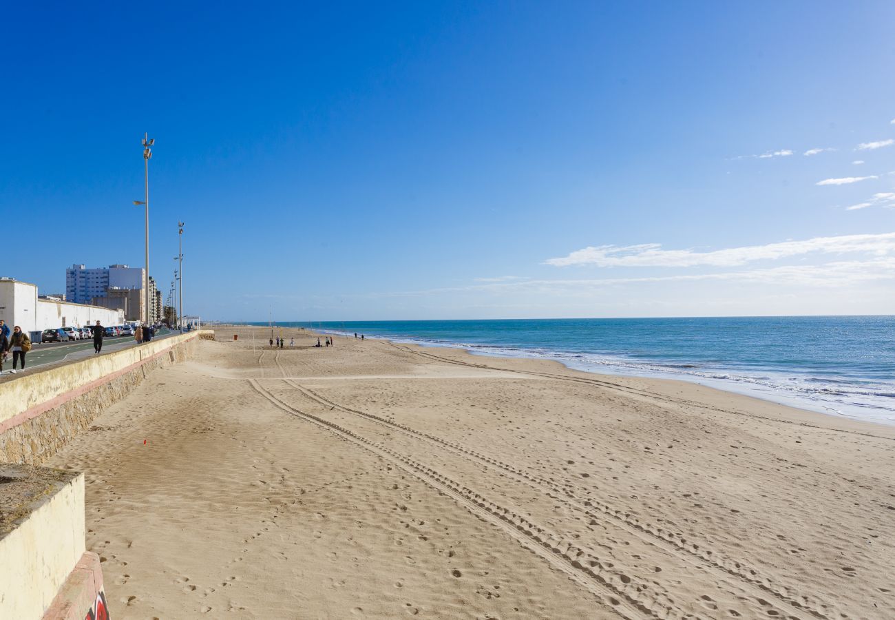 Apartamento en Cádiz - POSEIDON Beach Apartment & parking by Cadiz4Rental