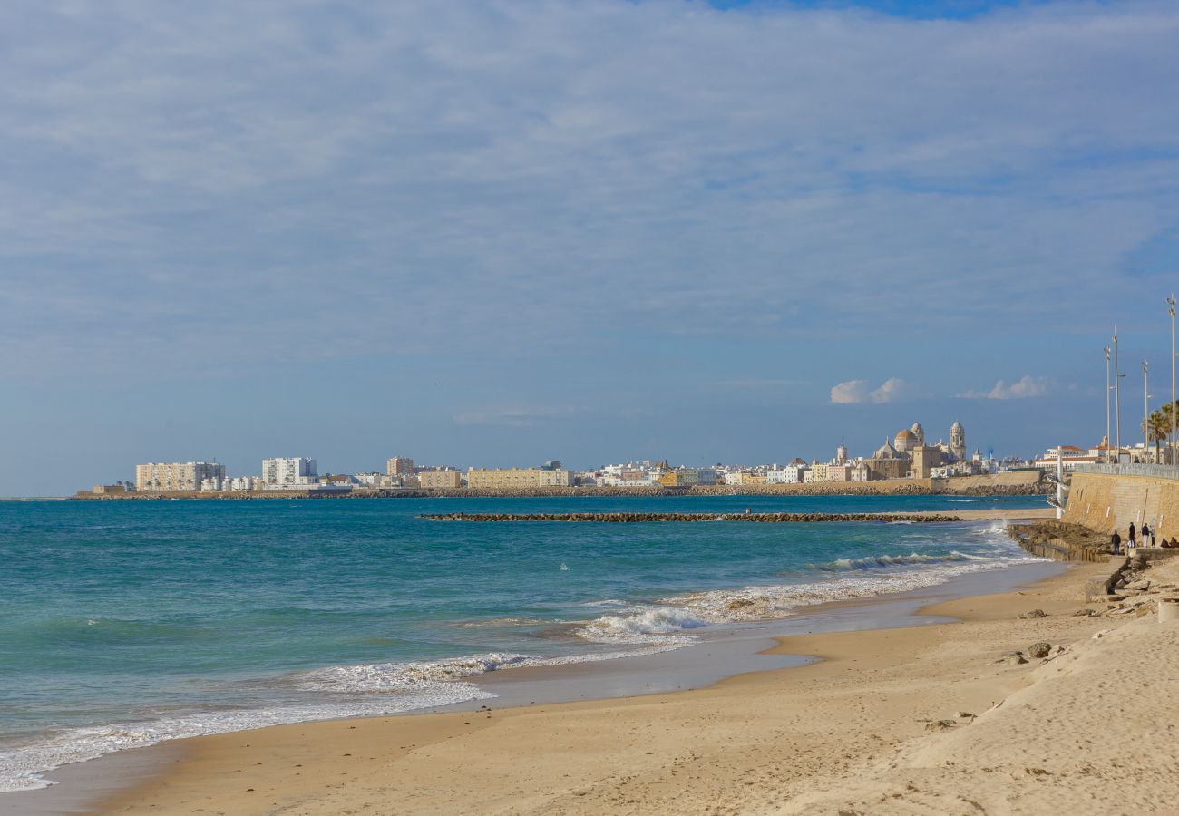 Apartamento en Cádiz - POSEIDON Beach Apartment & parking by Cadiz4Rental