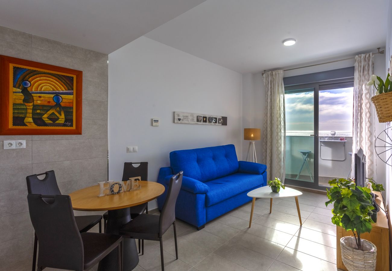 Apartamento en Cádiz - POSEIDON Beach Apartment & parking by Cadiz4Rental