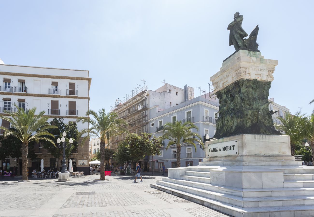 Apartament en Cádiz - El Balcon de MORET by Cadiz4Rentals