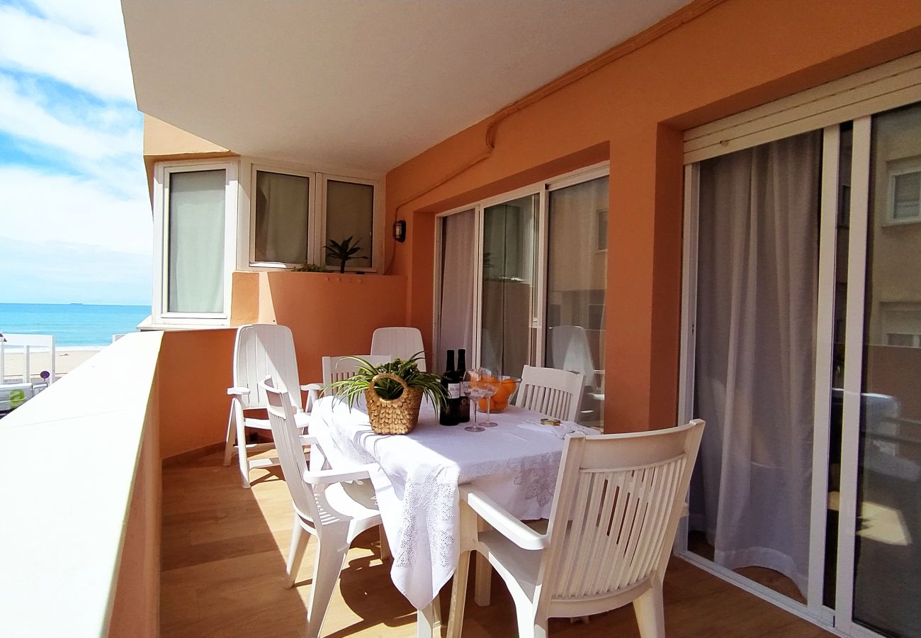 Apartament en Cádiz - AZAHAR Playa Home by Cadiz4Rentals